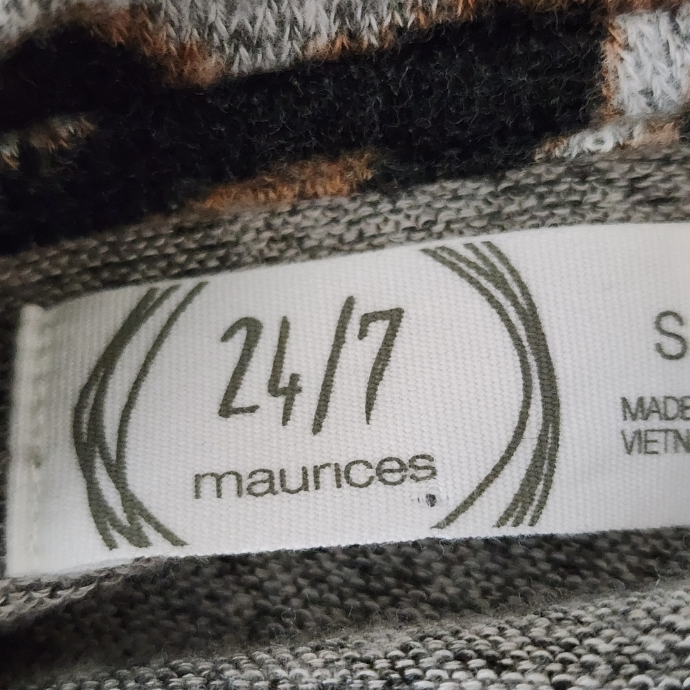 Maurices 24/7 Leopard Plaid Color block Blouson Sleeve Baseball Tee Size Small - Picture 11 of 11
